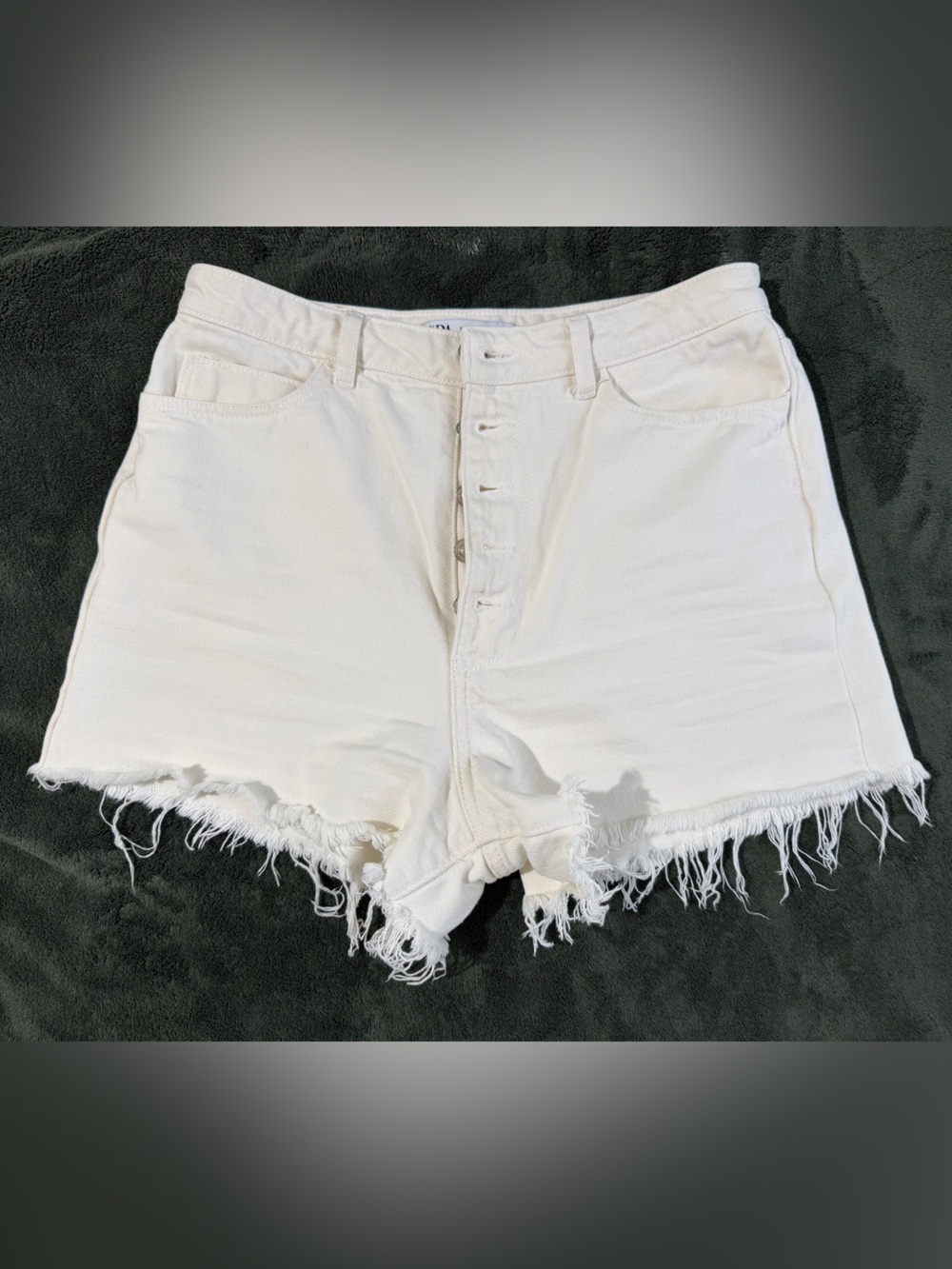 High-Rise Ecru Raw Hem Zara Denim Shorts